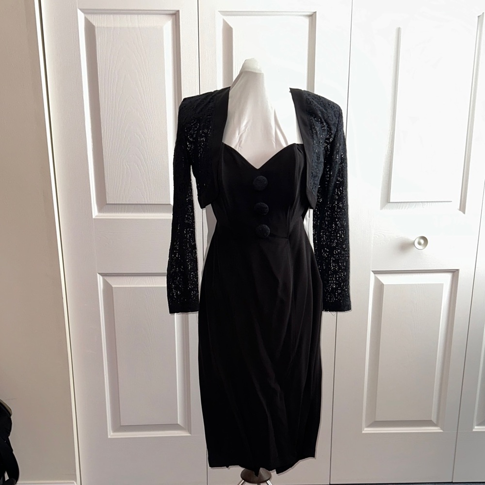Elegant Black Strapless Dress with Lace Bolero